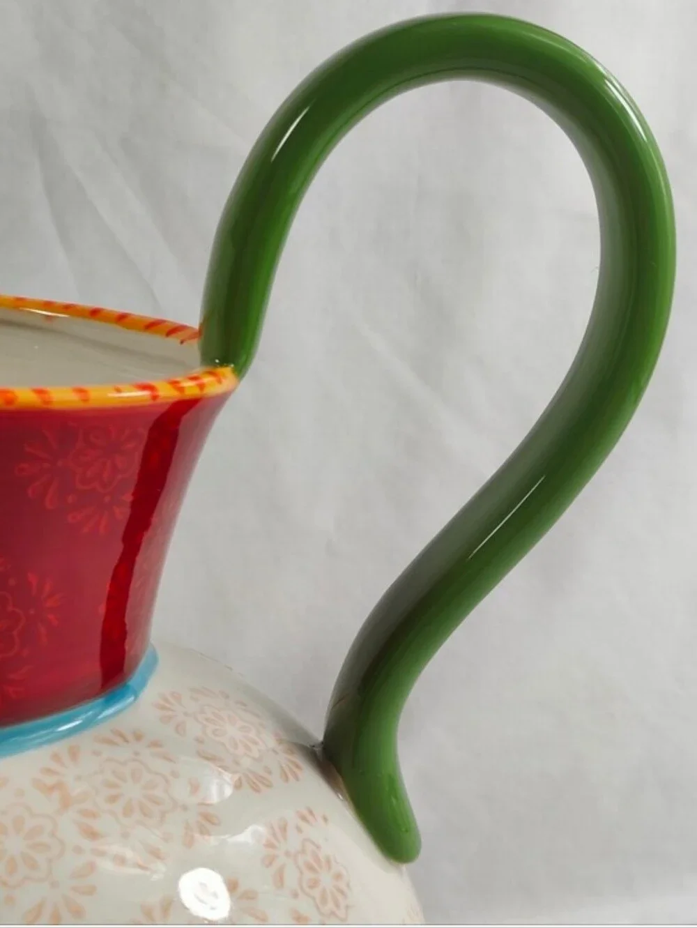 Artistic Accents Coastline Imports Reddish Orange Floral Vase 10